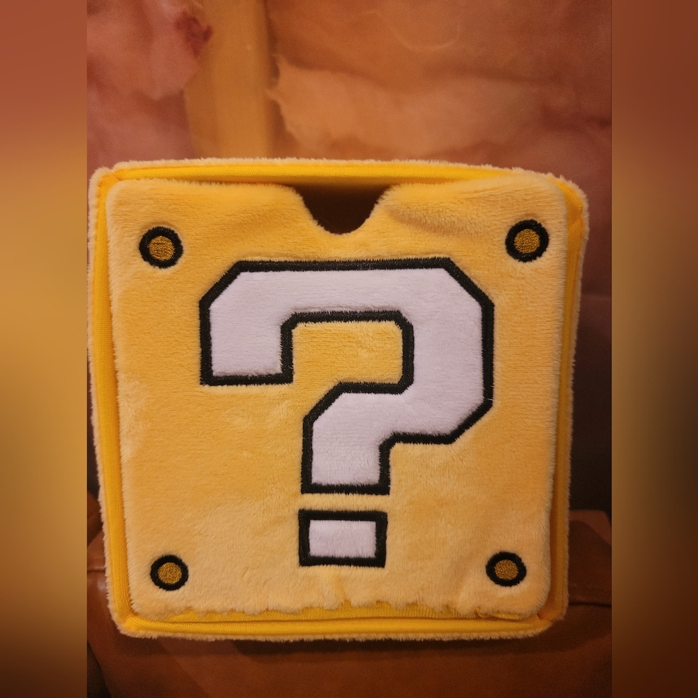 Nintendo Super Mario Plush Doll Chest Hatena Block